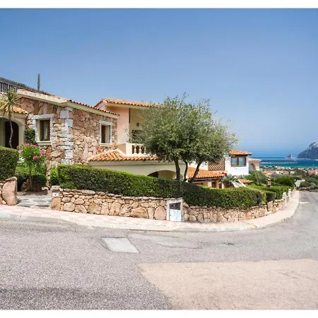Laura - Elegant Sea View Retreat Villa