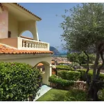 Laura - Elegant Sea View Retreat Вилла Порто-Сан-Паоло