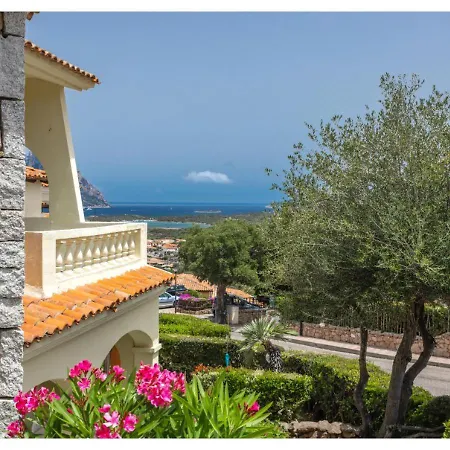 Villa Laura - Eleganza Vista Mare Porto San Paolo (Sardinia)